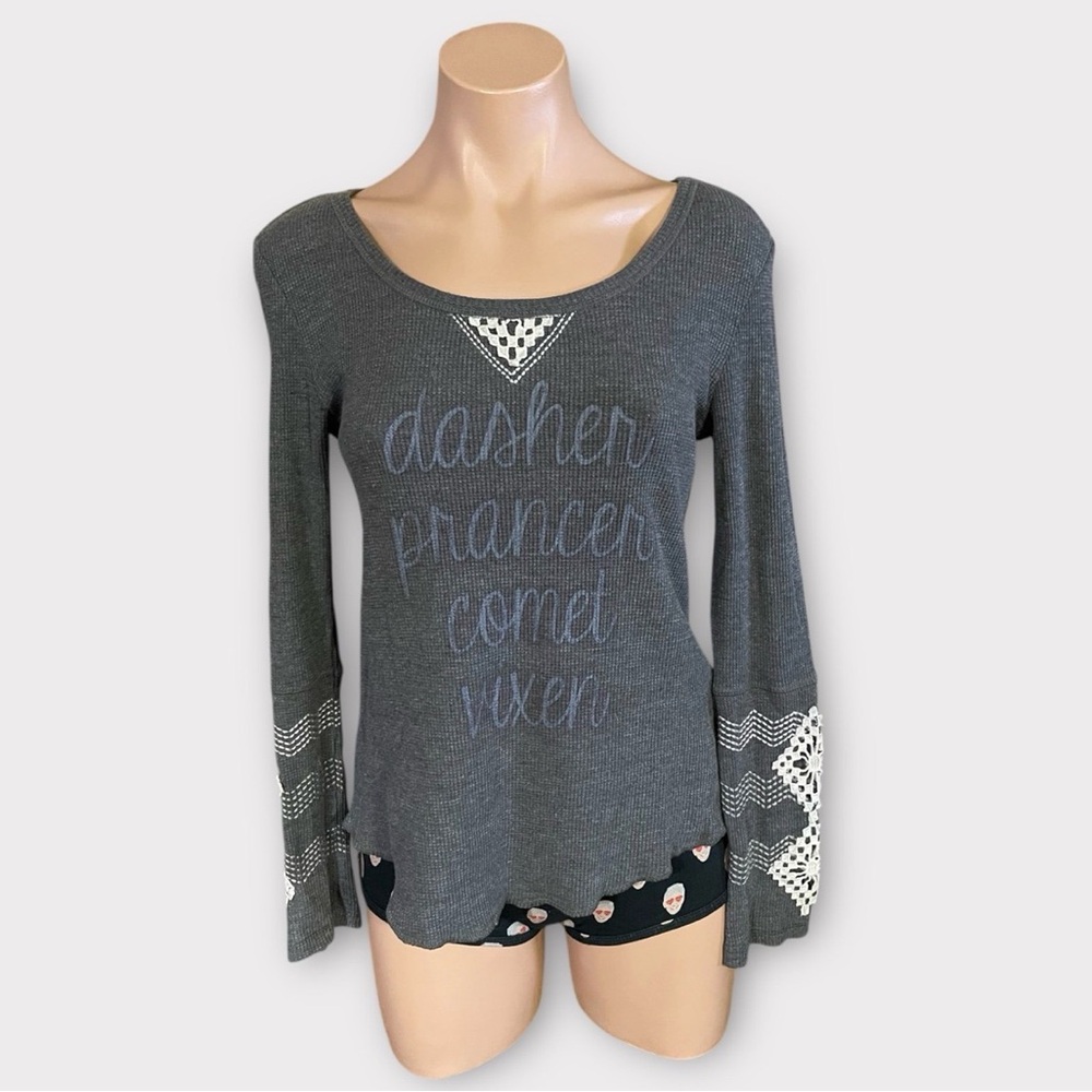 Judith March Women’s Medium Gray Waffle Knit Dasher Dancer Long Sleeve Shirt
